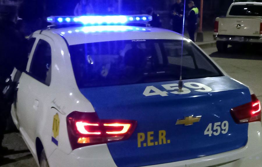 San José: un choque entre un auto y una bicicleta dejó a una mujer hospitalizada