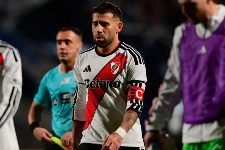 Suspendieron el partido de River ante Independiente Santa Fe por el terremoto en Colombia
