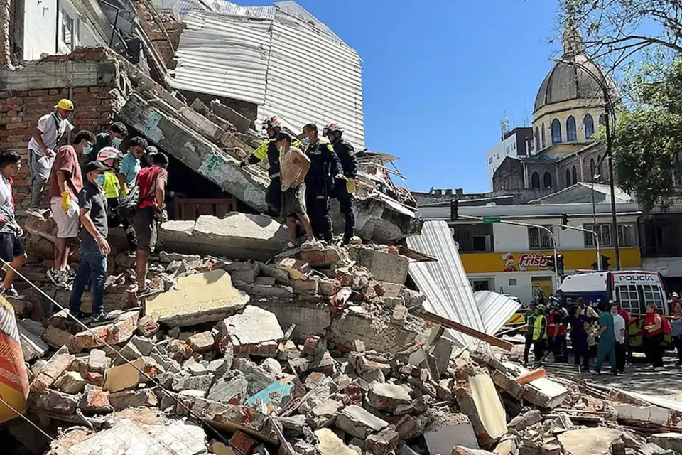 Terremoto en Colombia: ya son 181 los muertos y siguen buscando sobrevivientes