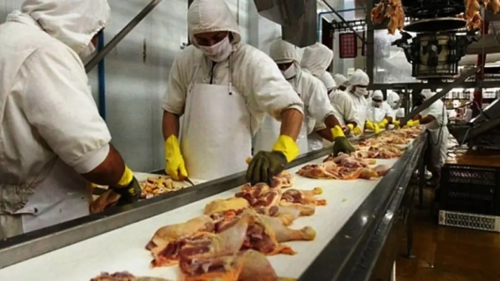 Tres Arroyos despide a 250 trabajadores en medio de una crisis que ya desborda a la empresa