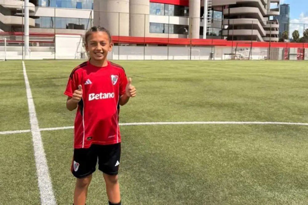 Una futbolista concordiense de 12 años firmó contrato y se sumó a las inferiores de River