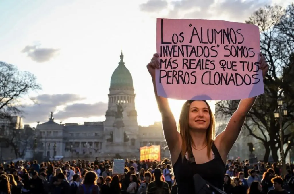 Universitarios reclaman la aplicación de la Ley de Financiamiento y comienzan un nuevo paro