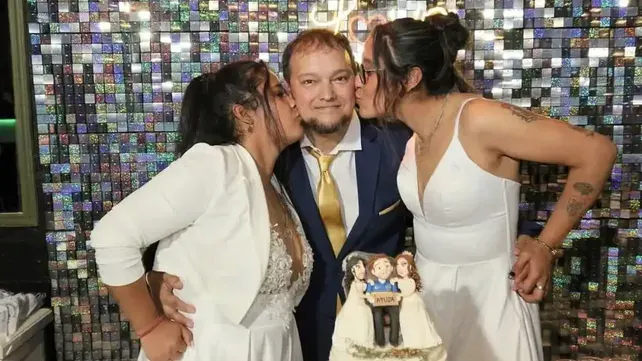 Walter, Aldana y Fiama se casaron en Uruguay y formalizaron su relación como una «trieja» ya formal