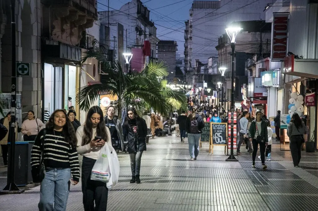 Cómo trabajará el comercio lunes y martes