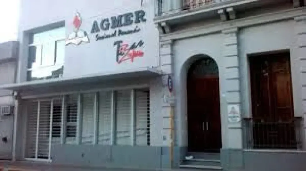 AGMER Paraná acompaña la Marcha Federal Universitaria y defiende el financiamiento de la educación pública