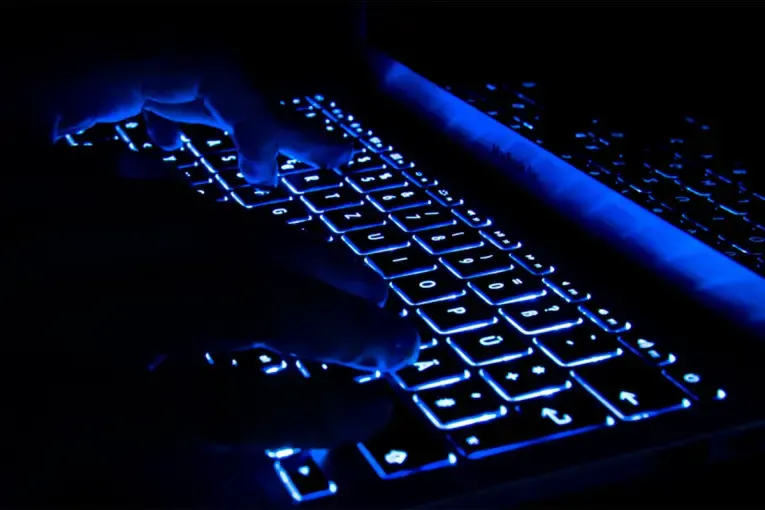 Alertan por una web falsa de una cadena de electrodomésticos que roba datos de tarjetas