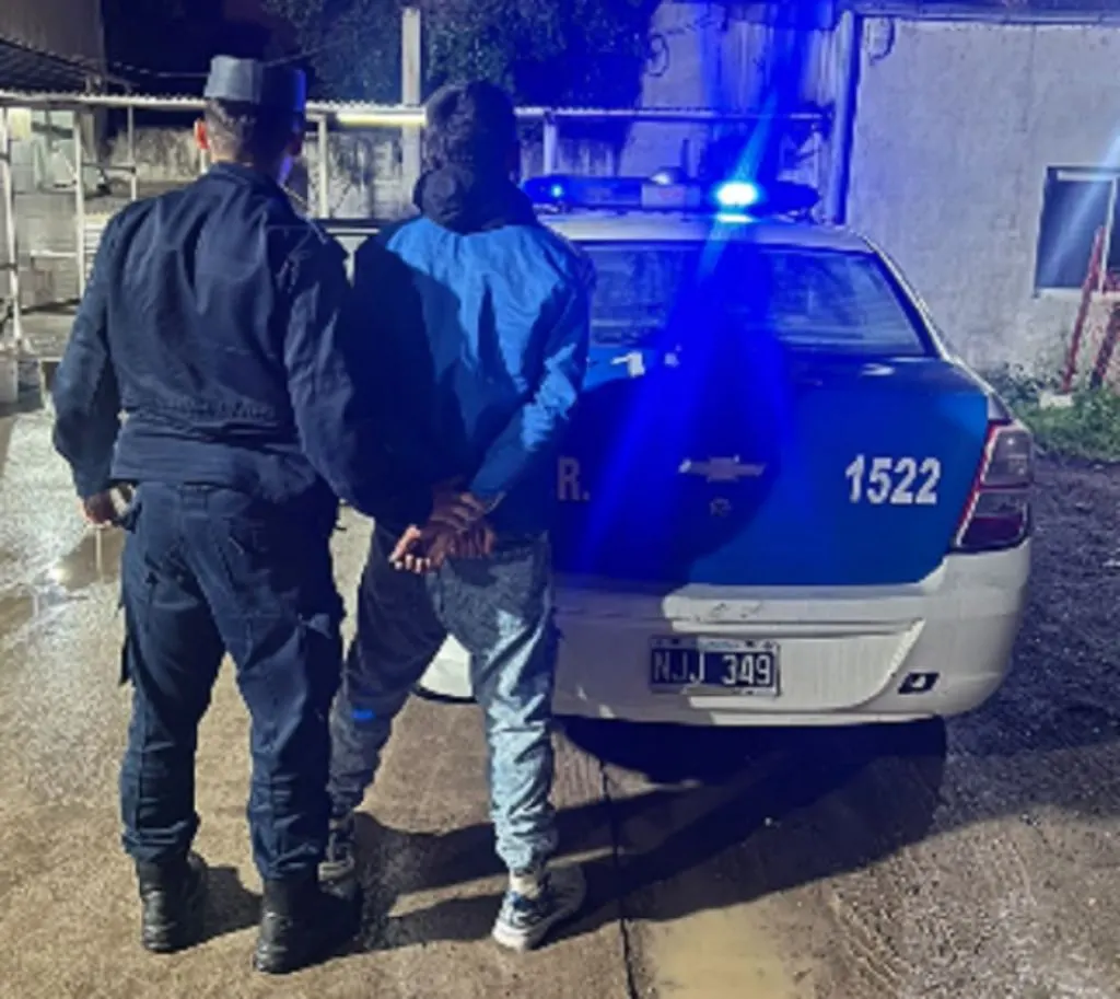 Allanamientos por causa de robo. Hombre quedó supeditado a la misma