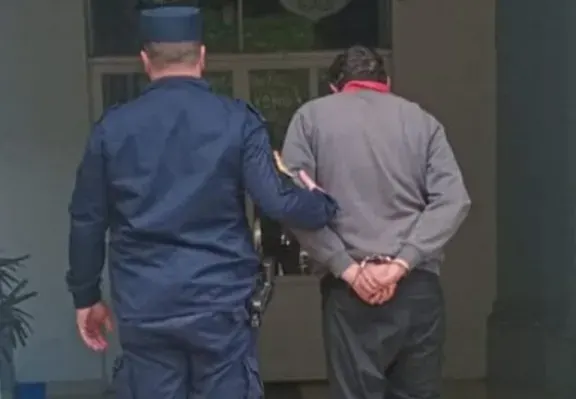 Allanaron una vivienda, secuestraron una bicicleta y aprehendieron a un hombre de 38 años