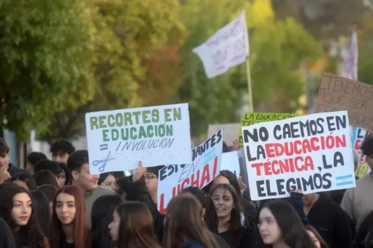 Ante el ajuste nacional, AMET pide crear un fondo provincial