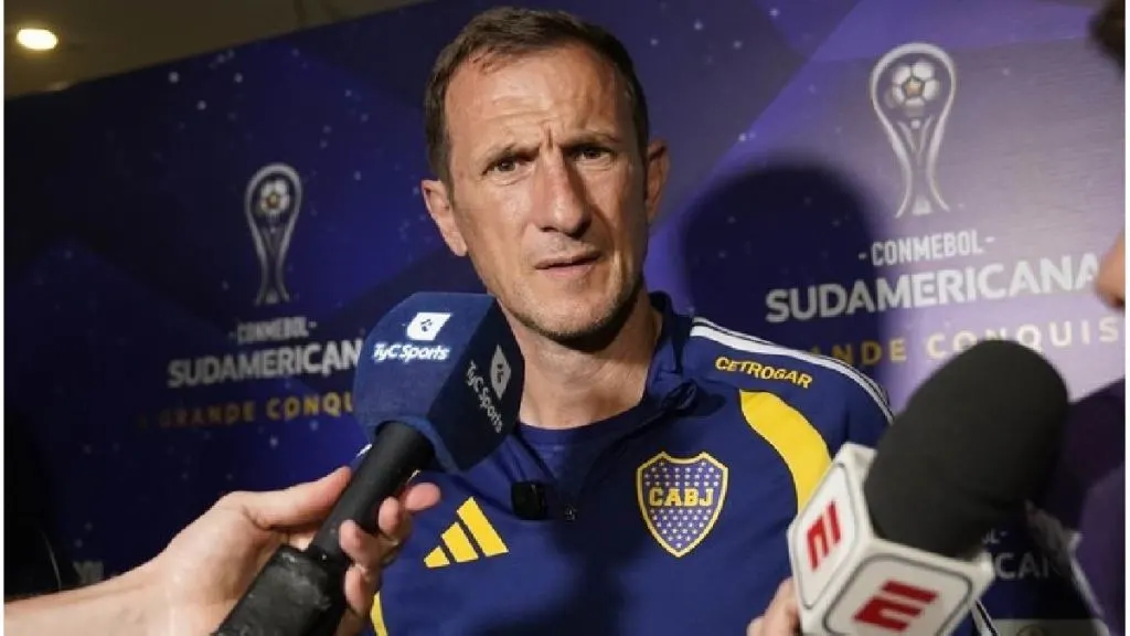 Arruabarrena rompió el silencio sobre la presencia de Paredes: «Él quiere estar, pero hay un riesgo»