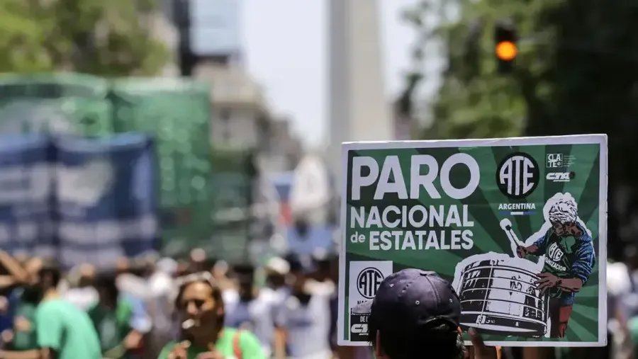 ATE Entre Ríos se suma con marchas al paro nacional de este jueves: “Este DNU debe desaparecer”