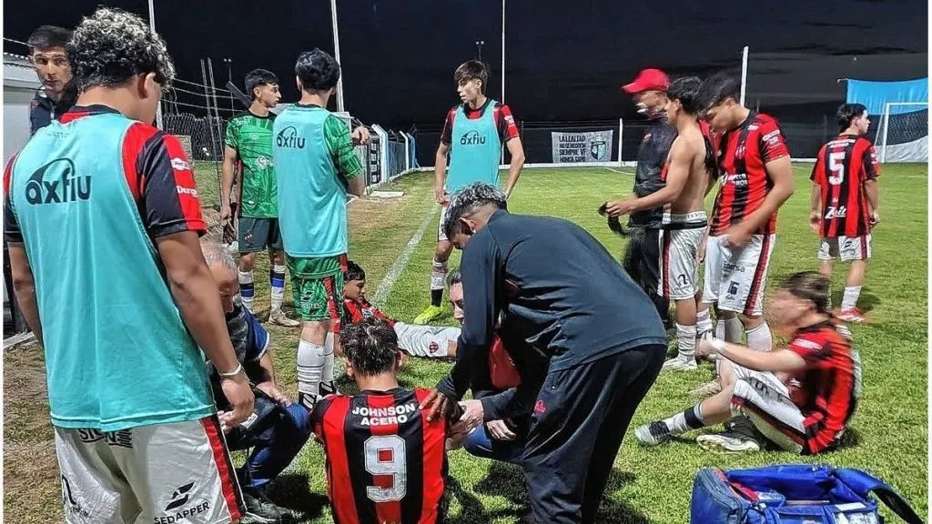 Atlético VF difundió un comunicado tras los incidentes ante Patronato