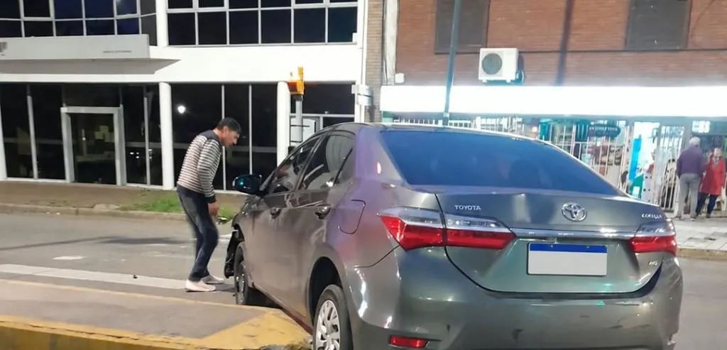 Automovilista chocó una puntera en Paraná
