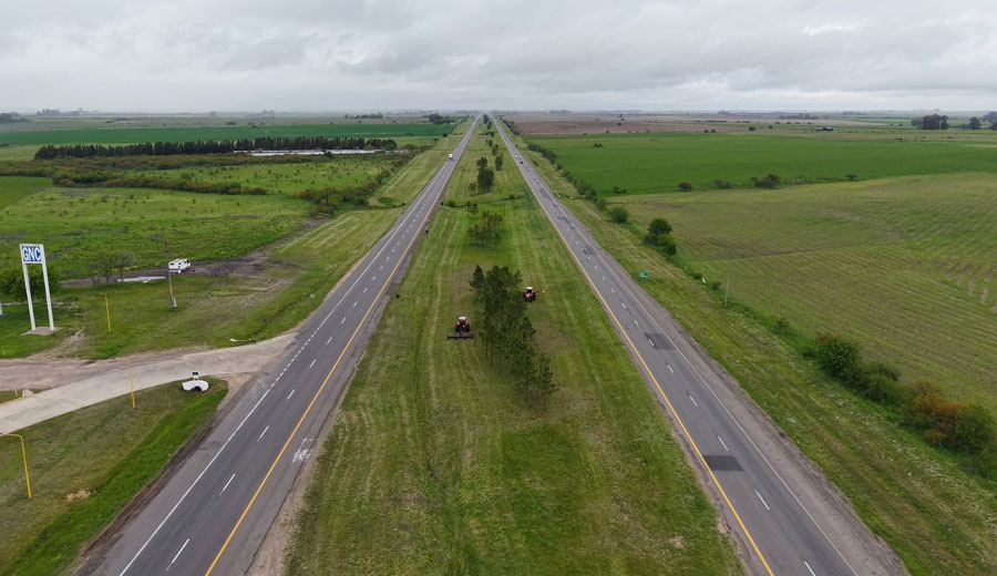 Autovía del Mercosur continúa con los trabajos de mantenimiento y conservación sobre la Ruta Nacional 14