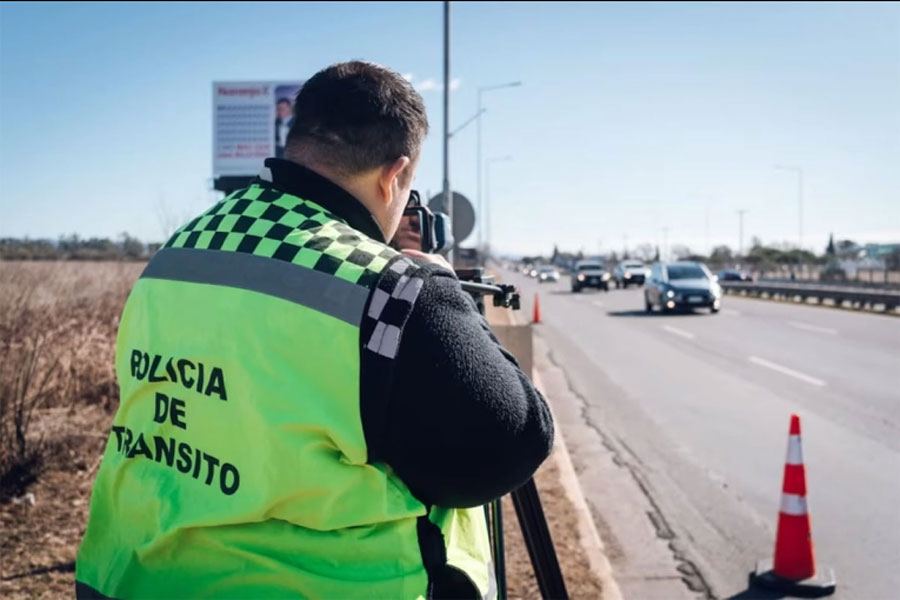 Avalan constitucionalidad de las fotomultas y anulan sanciones por incumplir el plazo razonable