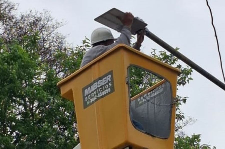 Avanza el recambio de 544 luminarias LED en cuatro barrios de la ciudad