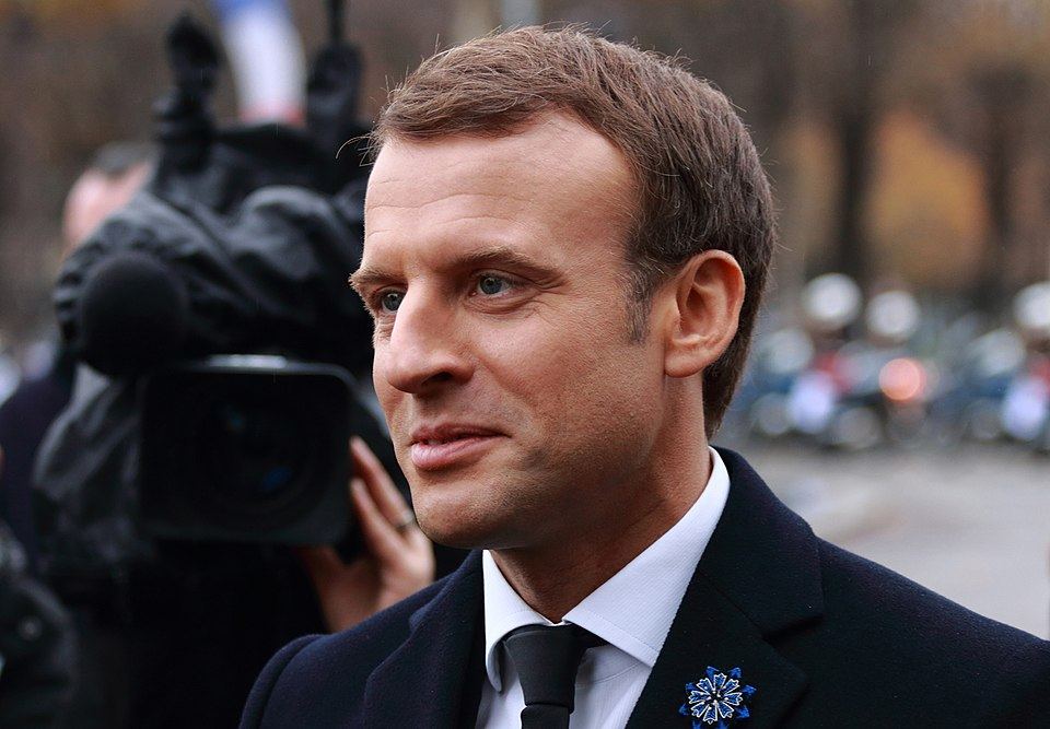 Bajo presión, Emmanuel Macron admitió “fallos” en la respuesta policial frente a los disturbios en Francia