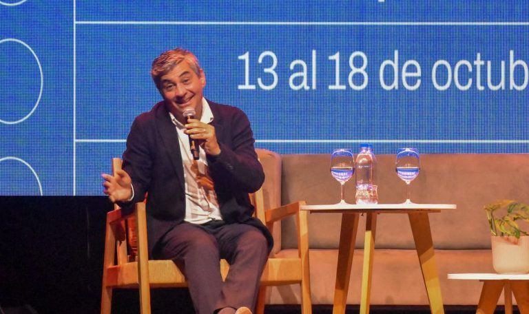 Balmaceda, la pasión del escritor que elige “el camino más humano” para relatar la historia
