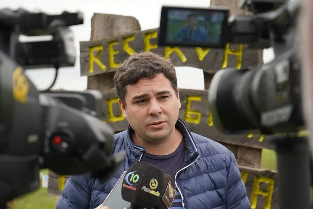 Bastian se ve como candidato a gobernador