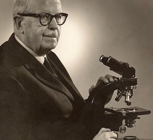 Bernardo Houssay, el argentino que hace 79 años recibía el premio Nobel de Medicina