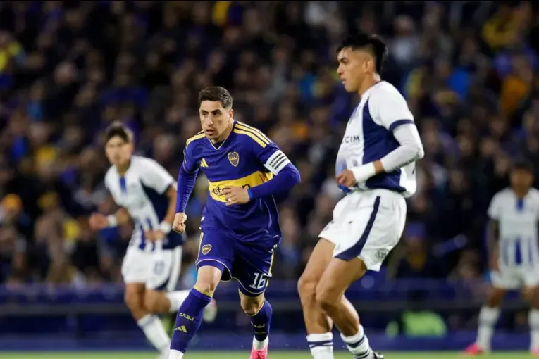 Boca se lo dio vuelta a Talleres: gana 2-1 en La Bombonera y es líder solitario en la Tabla Anual