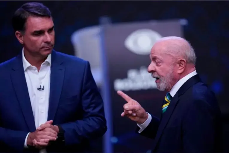 Brasil: Lula y Flávio Bolsonaro acordaron abrir sus cuentas antes del balotaje