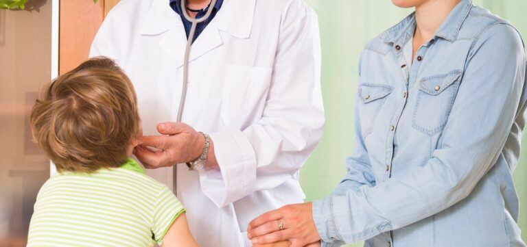 Cada vez hay menos pediatras en Entre Ríos: bajos salarios y problemas con las obras sociales