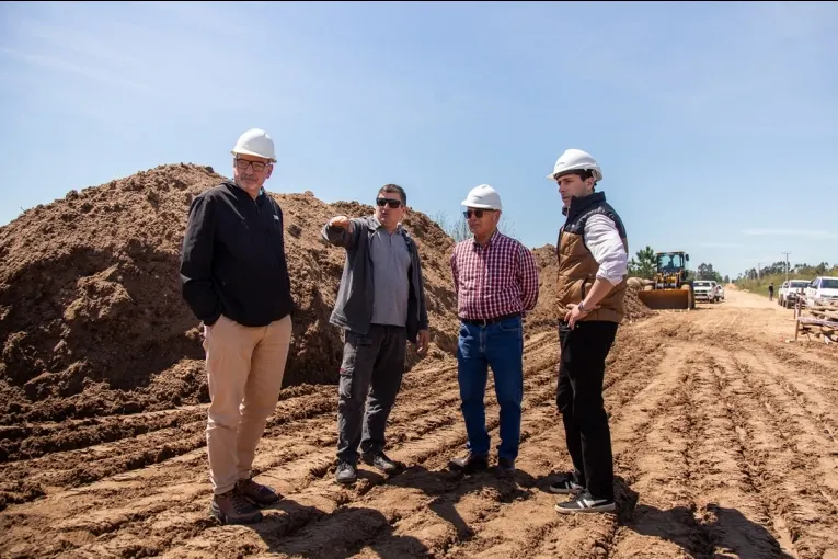 Cafesg avanza con obras viales y escolares que se ejecutan en la región