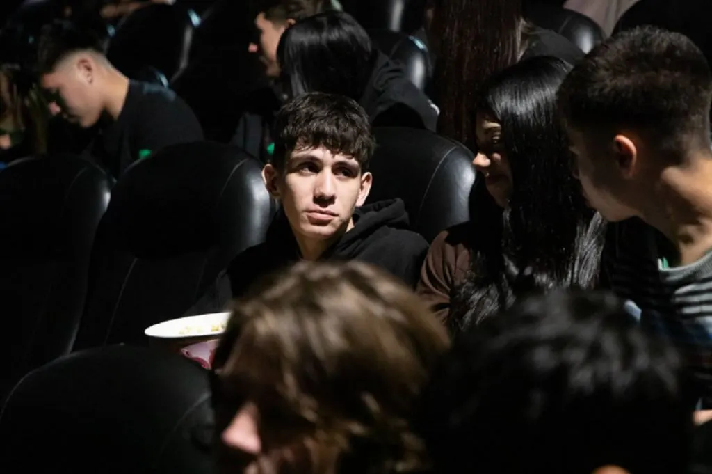 Camino al FICER proyecta la película Rinoceronte para estudiantes secundarios