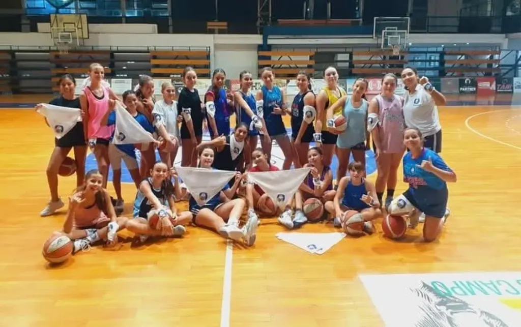 Campaña solidaria para acompañar a Pachi, la pequeña jugadora de Parque Sur que atraviesa un tratamiento oncológico