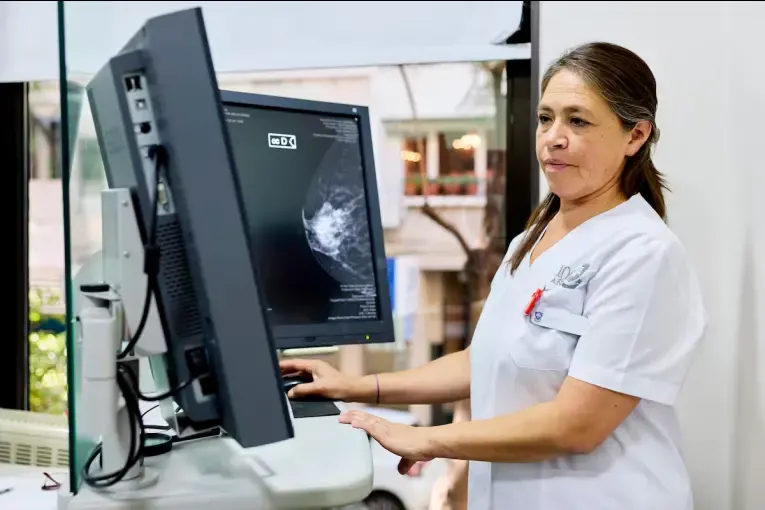 Cáncer de mama: el 41% de las mujeres no se realiza mamografías con la frecuencia recomendada