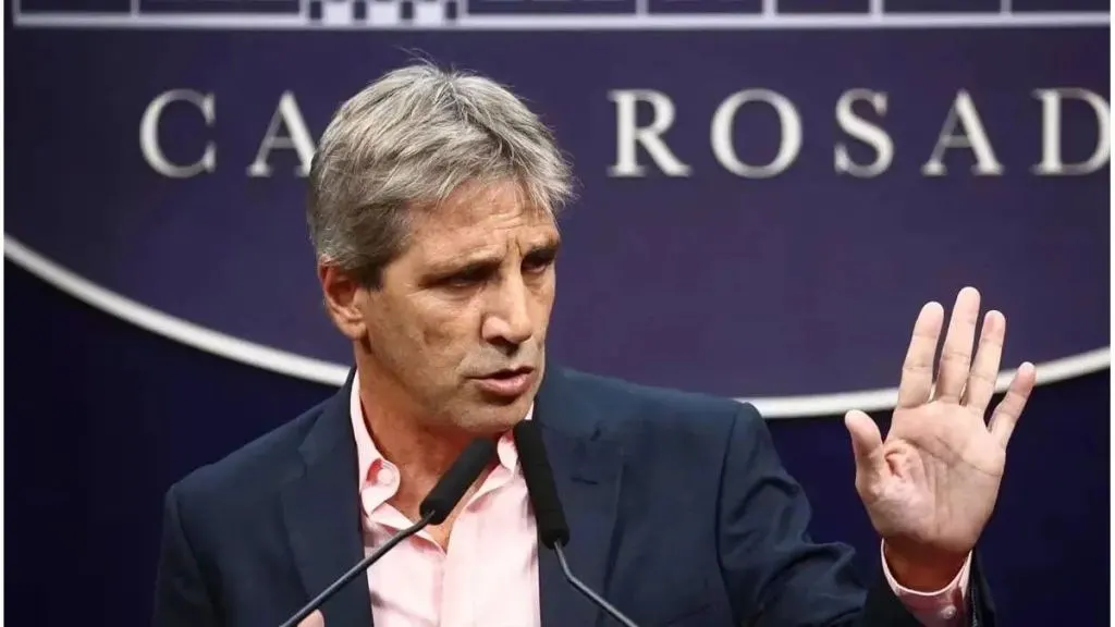 Caputo aseguró que Georgieva fue «muy generosa» con los elogios a la disciplina fiscal de la Argentina