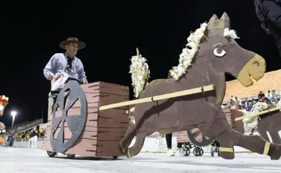 Carnaval Con Todos prepara los trajes y las carrozas para su segunda edición