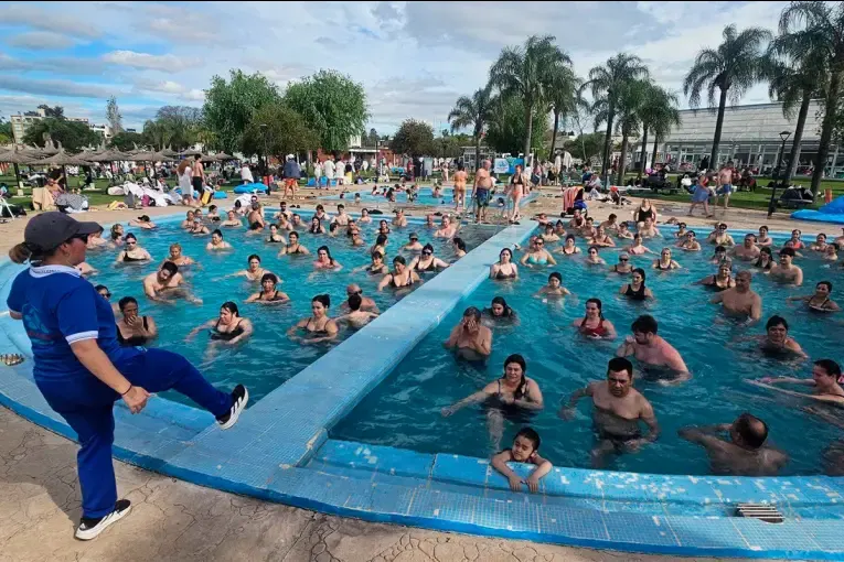 Colón alcanzó el 70% de ocupación turística durante el fin de semana largo y confirmó que no hay evacuados