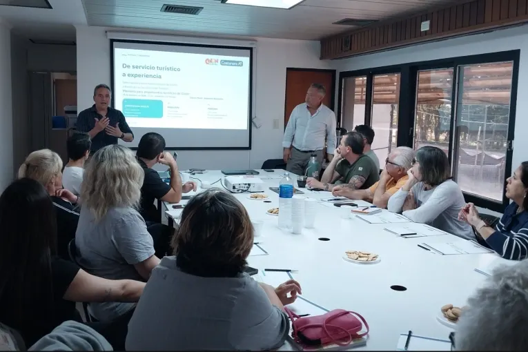 Colón capacitó a prestadores turísticos con una mentoría de la Agencia para el Desarrollo