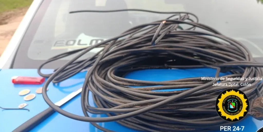 Colón: detuvieron a un joven e identificaron a un menor por intentar robar cables de un camping