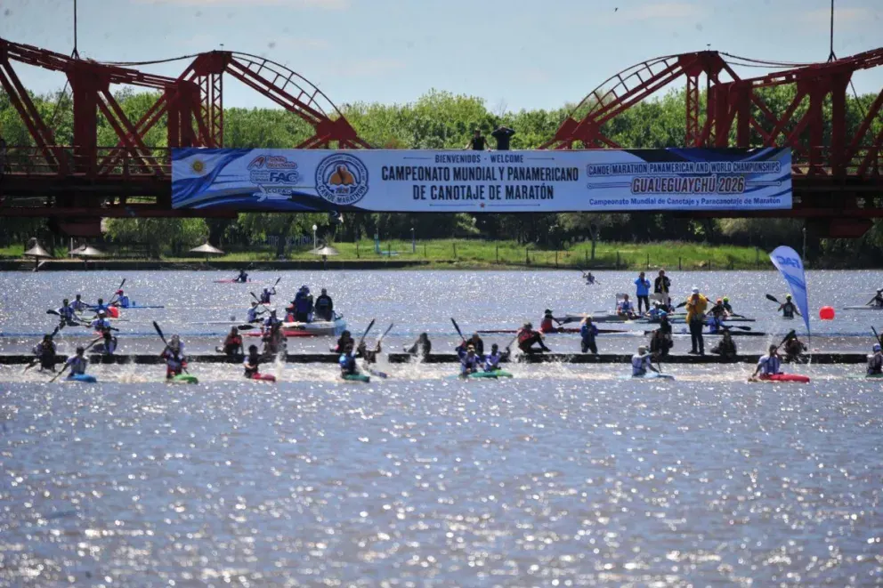 Comenzó en Gualeguaychú el primer Mundial de Canotaje Maraton en suelo sudamericano