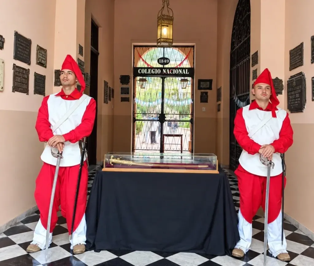 Comenzó la exposición del sable de gala del General Urquiza en Concepción del Uruguay