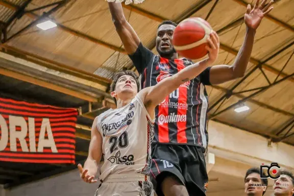 Con Castillo imparable, el Rojinegro le ganó a Pergamino y cortó la racha