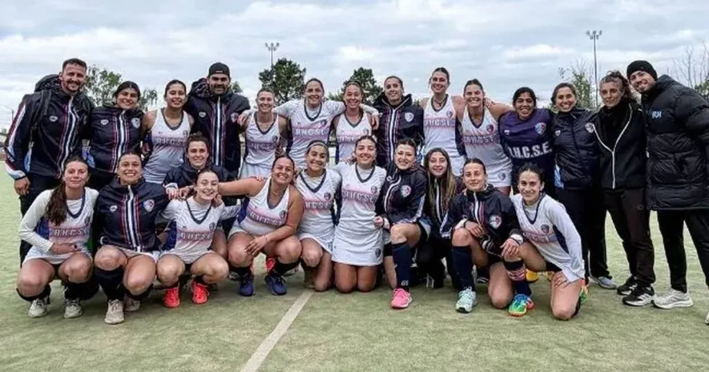 Con dos jugadoras locales, la Selección entrerriana de hockey logró el ascenso de categoría en el Campeonato Argentino