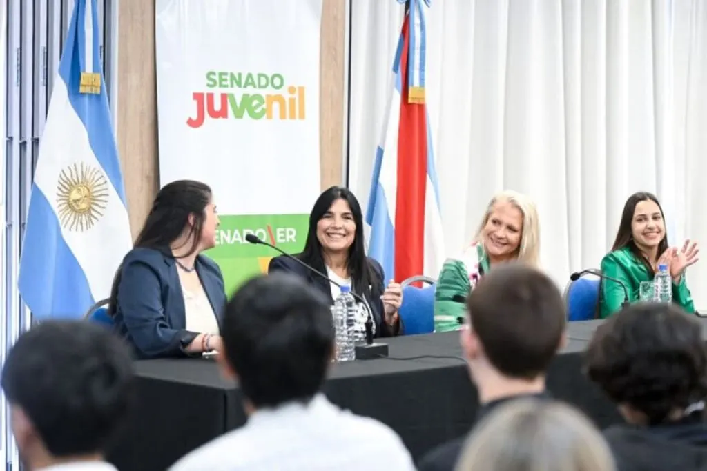 Con la presencia de la vicegobernadora, se realizó la Instancia Departamental Paraná del Senado Juvenil