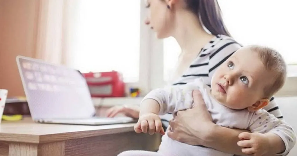 ¿Con qué carga una madre?
