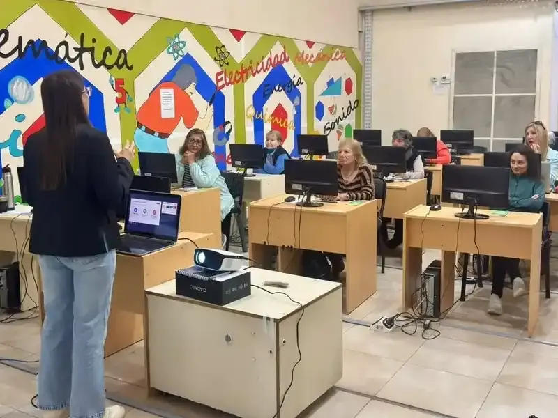 Concordia promueve la autonomía digital y financiera de las personas mayores