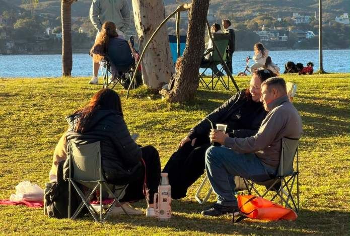Creció 3,5% anual la cantidad de viajeros este fin de semana largo en el país, según CAME