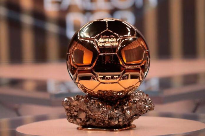 Cristiano Ronaldo lidera una encuesta histórica del Balón de Oro y Messi ocupa dos lugares del podio