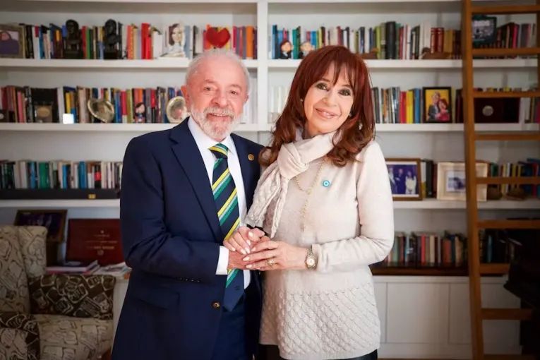 Cristina Kirchner felicitó a Lula: “Un auténtico 17 de Octubre electoral”