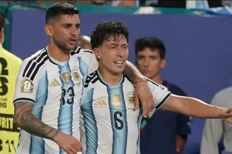 Cuti Romero y Lisandro Martínez se lesionaron: qué les pasó y cuánto tiempo podrían estar sin jugar
