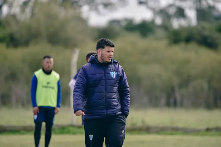 Daniel Waldner, DT de Juventud Unida, en la previa a los octavos: “El techo del equipo está lejos”