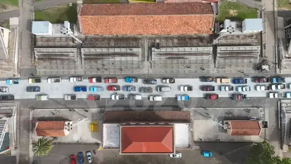 De colección: Más de 500 F100 desfilaron por el Corsódromo y coparon la Costanera