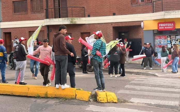 Demoras en el microcentro de Paraná por una movilización sindical